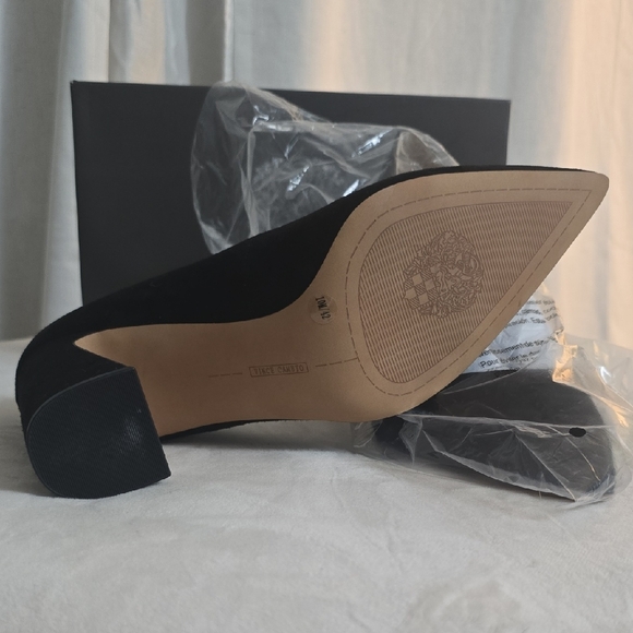 Vince Camuto Black Suede Heels - Picture 4 of 7